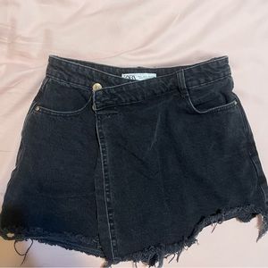 ZARA BLACK DENIM SKORT